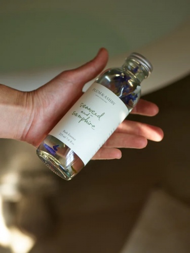 Seaweed and Samphire Bath Essence by Plum & Ashby